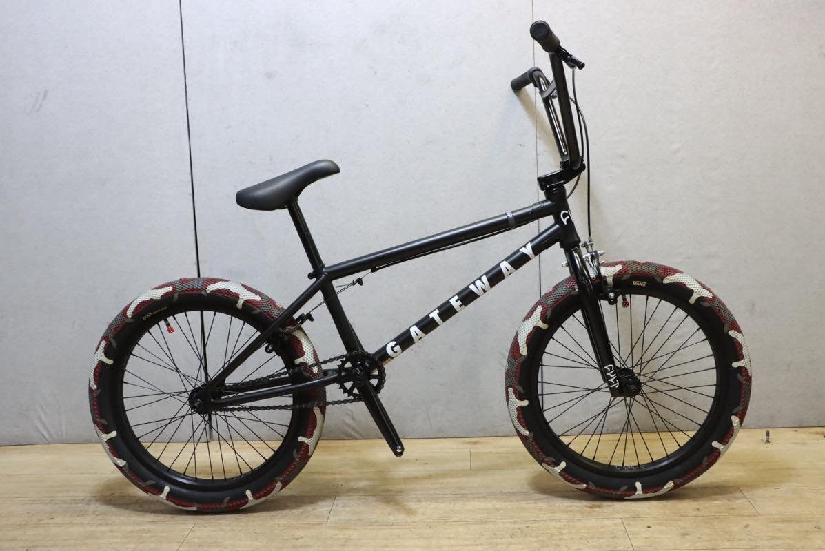 ■CULT カルト GATEWAY BMX 20インチ 1X1S 2022年モデル 超美品_画像1