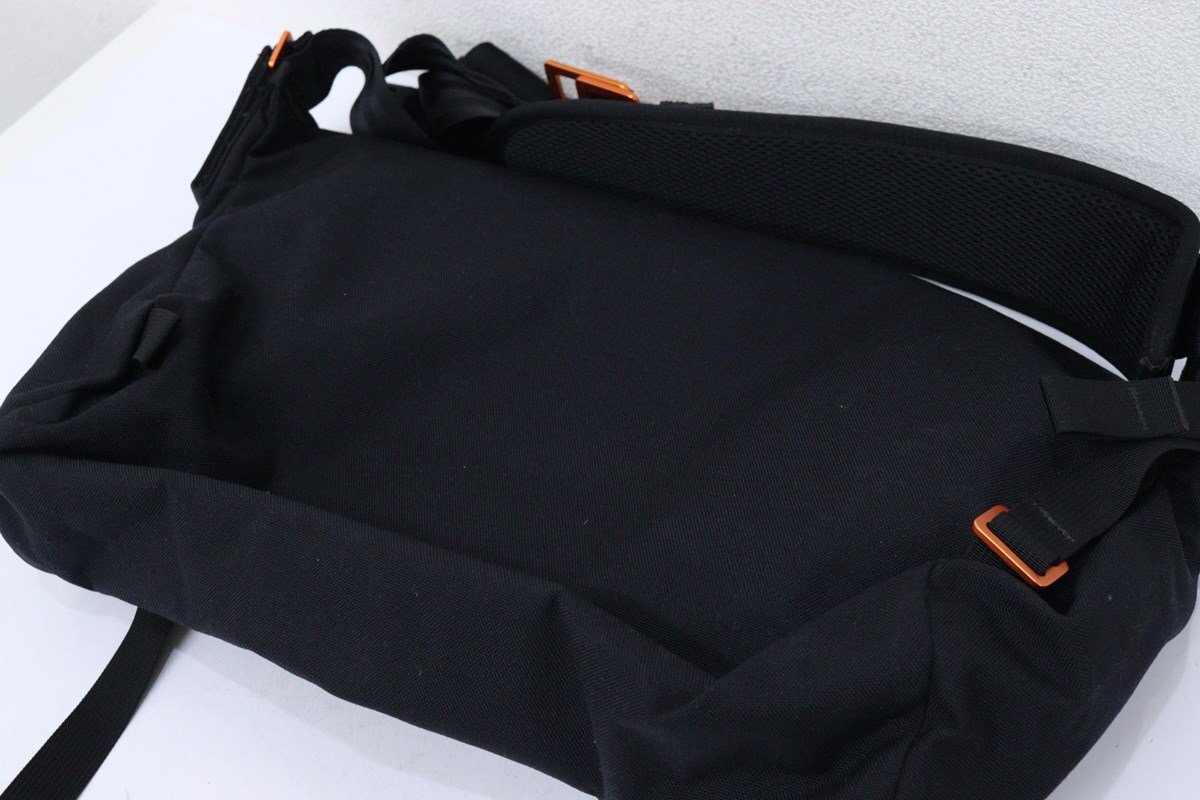 *MISSION WORKSHOP THE MONTY messenger bag beautiful goods 