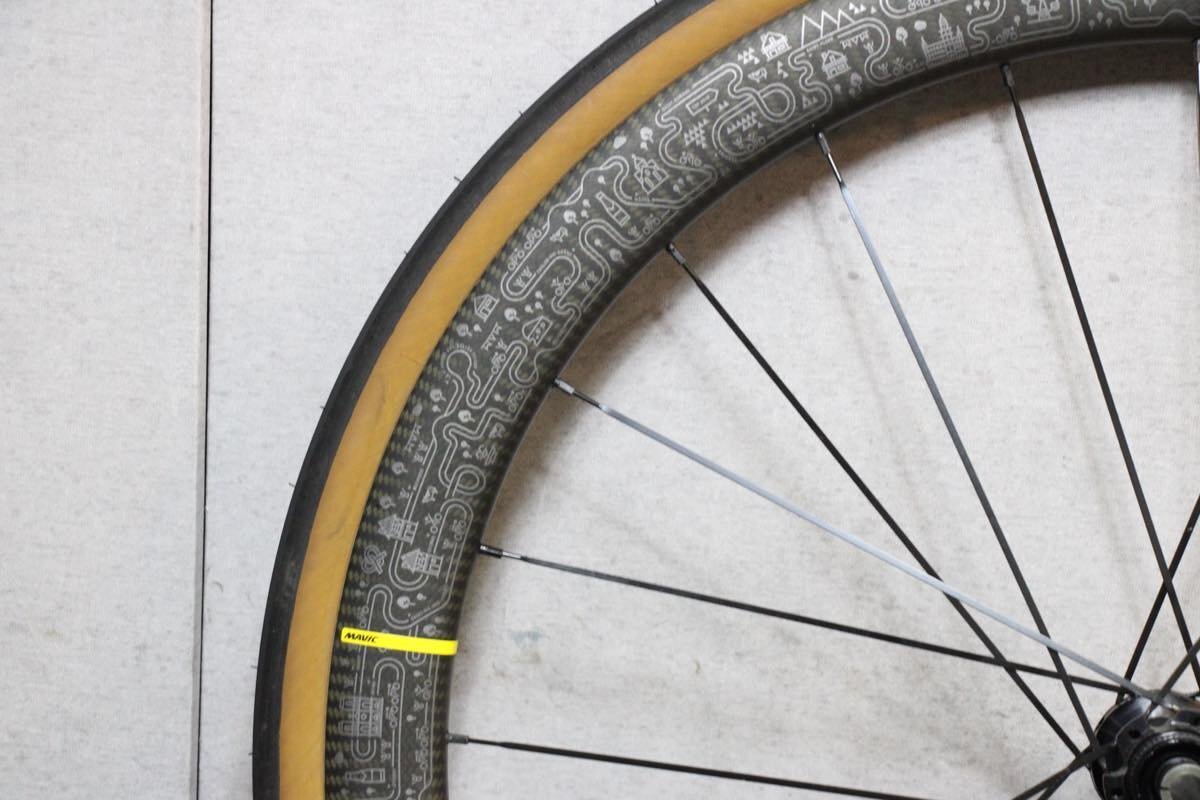 値下げ!限定モデル! ○MAVIC マビック COSMIC PRO CARBON UST TDF DISC シマノフリー 11s対応 チューブレス カーボンホイールセット 美品の画像10