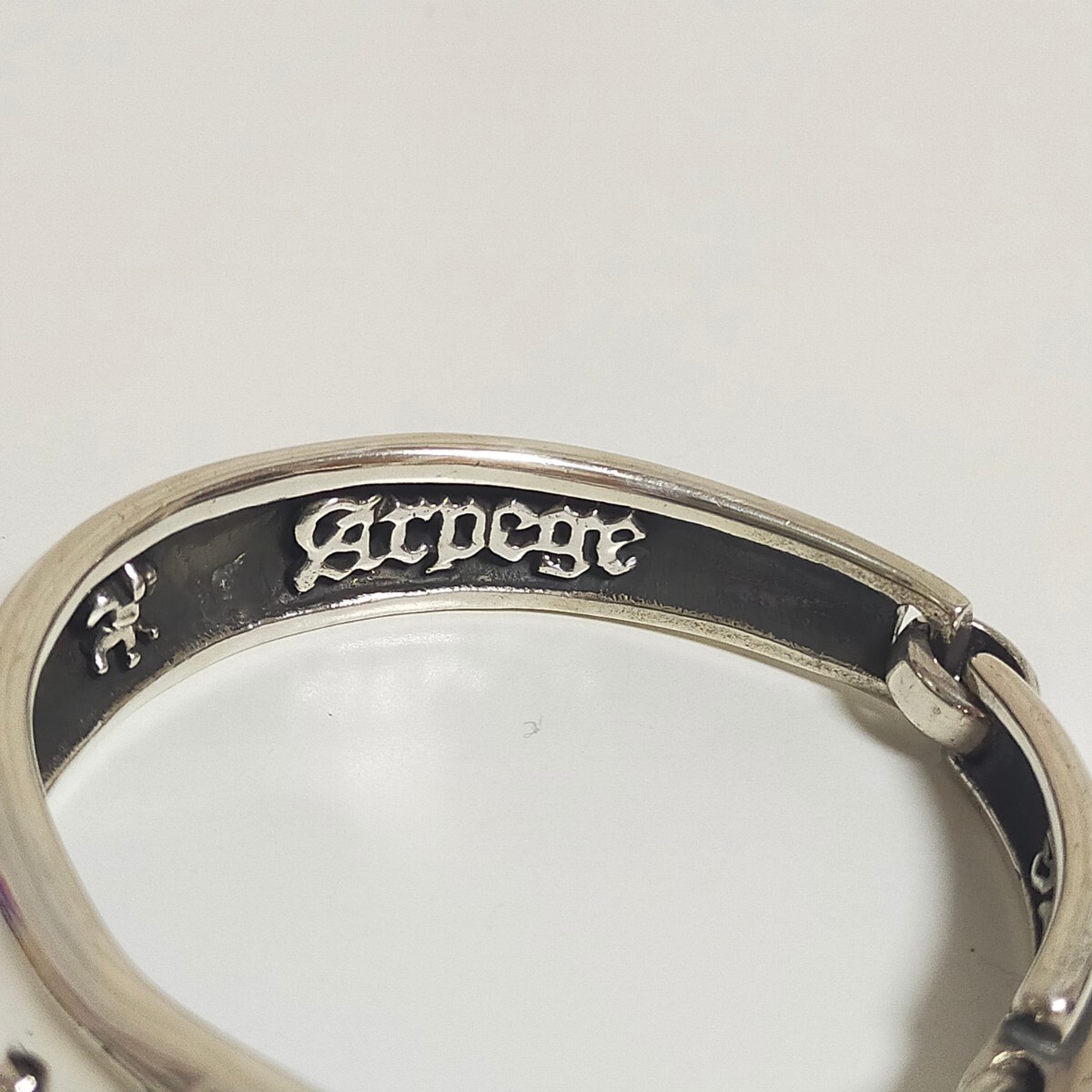 ARPEGE アルページュ 希少モデル 重厚 ブレスレット 極太 84g ARPEGE アルページュ 希少モデル 重厚 ブレスレット 極太 84g