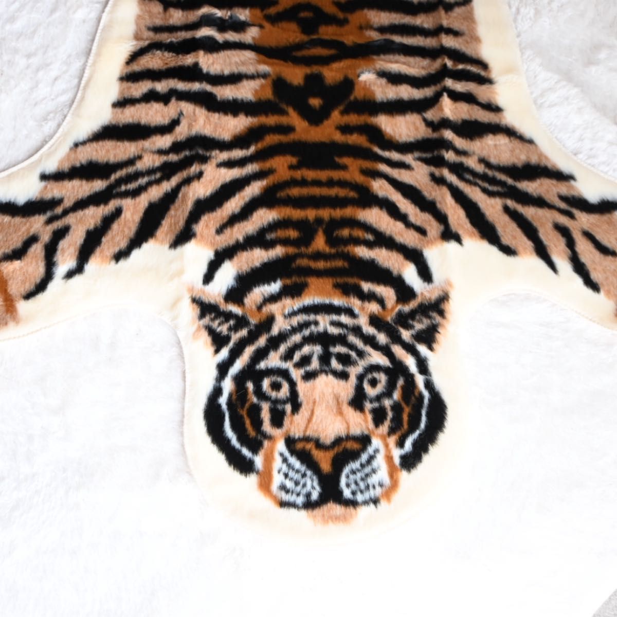 タイガー 虎 玄関マット フロアマット 洗える ラグ 絨毯 アニマル柄 アクセントラグ インテリア