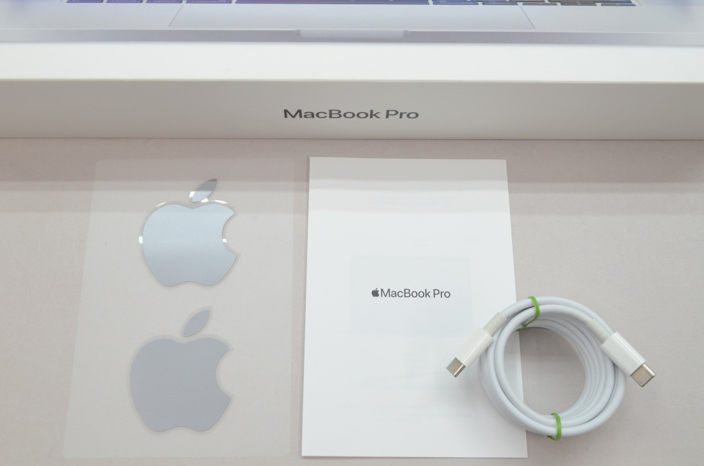 [中古]Apple MacBook Pro 16インチ 2.6GHz Retinaディスプレイモデル スペースグレイ MVVJ2J/A_画像6