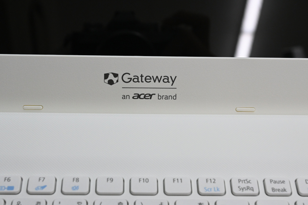 [ б/у ]Gateway NE NE573-A34G/F