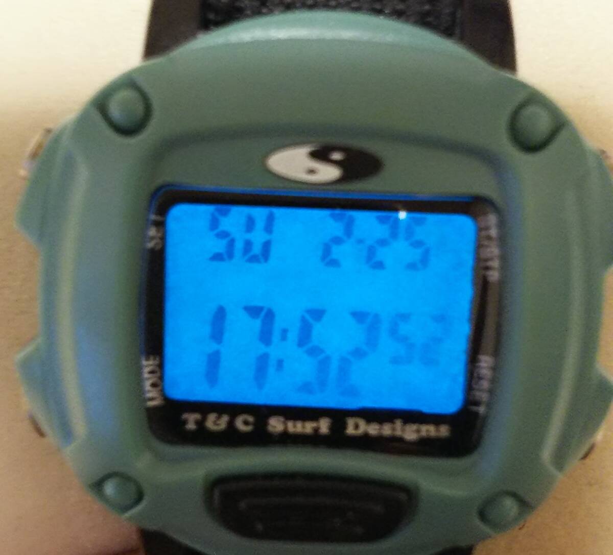 [ unused T&C Surf Designs WS0041SG digital clock Hawaii]