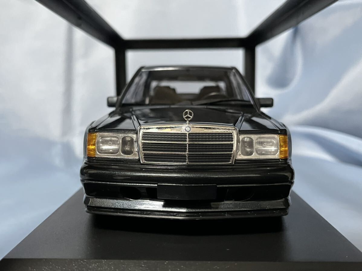  Minichamps производства Mercedes Benz 190E 2.5-16 EVO 2 (1990 год ) 1/18