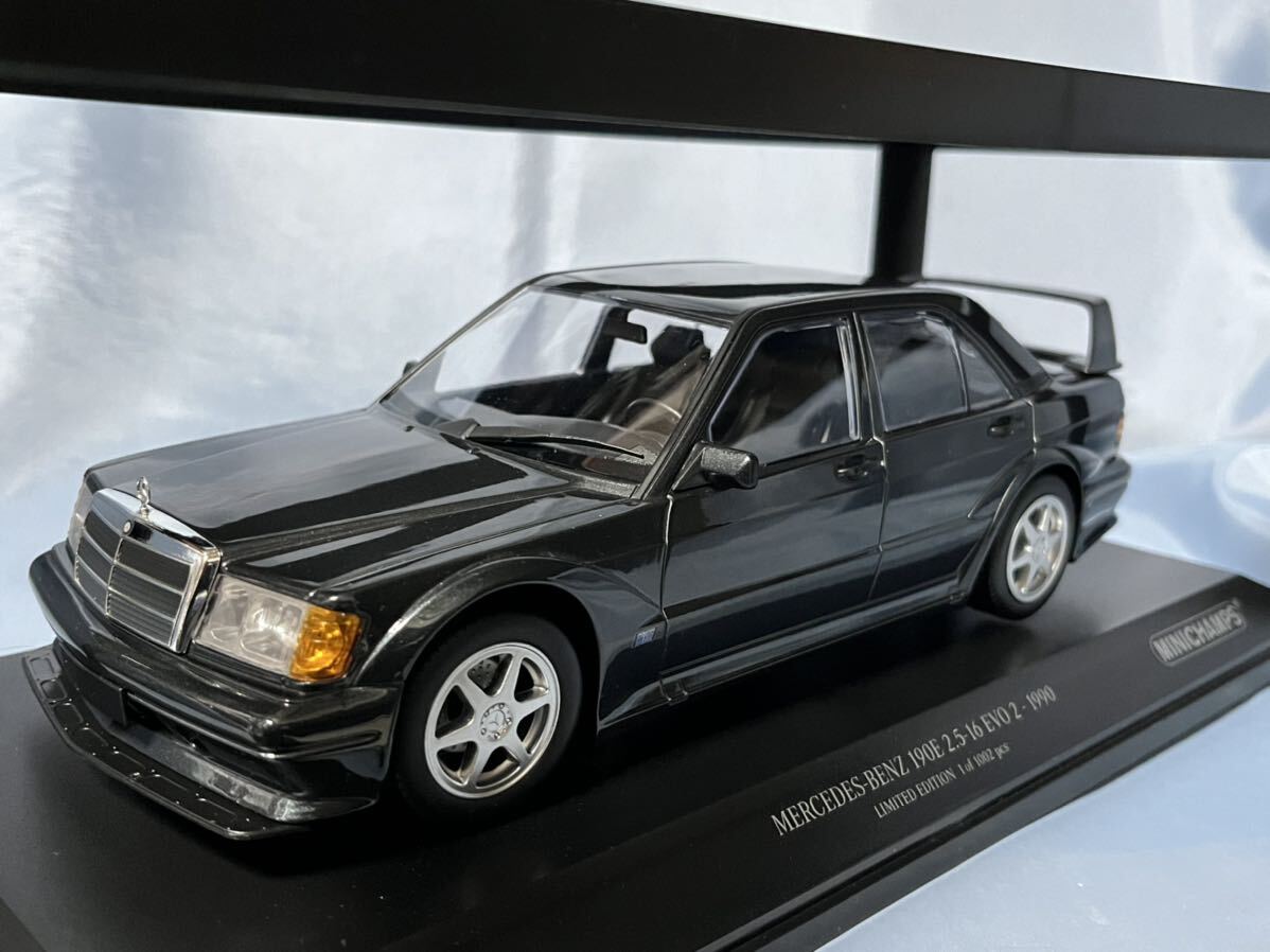  Minichamps производства Mercedes Benz 190E 2.5-16 EVO 2 (1990 год ) 1/18