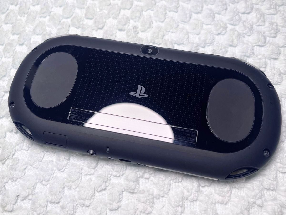 PlayStation Vita 2000 Wi-Fi ブラック 本体 美品