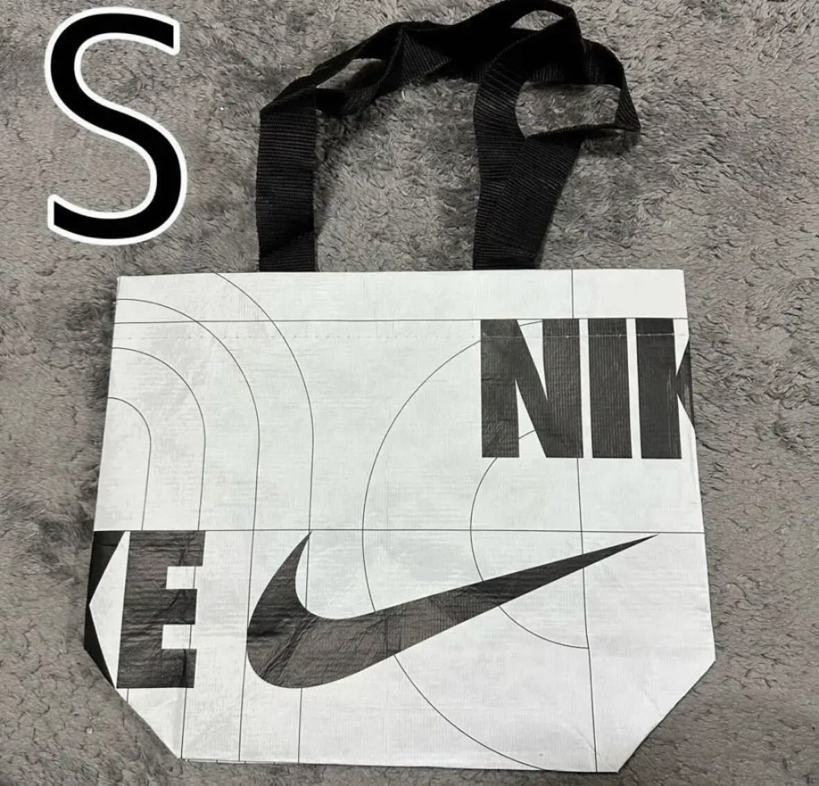 3枚セット! 新品 NIKE エコバッグ S M L 新品 ナイキ トートバッグ ショッパー ショップ袋 エコバック 3点セット 韓国 白 ホワイト 黒