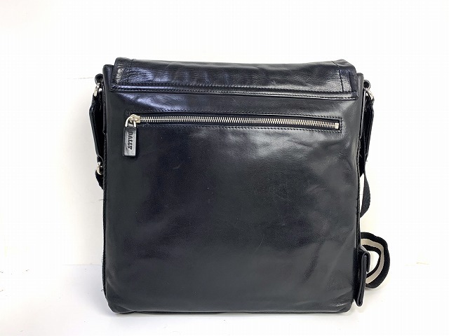 送料無料 BALLY バリー レザー ショルダーバッグ メッセンジャー 送料無料 BALLY バリー レザー ショルダーバッグ メッセンジャー