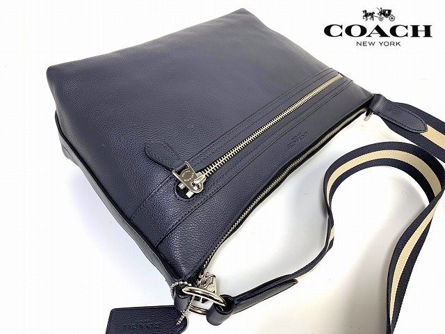 極美品★送料無料★人気モデル コーチ メンズ COACH チャールズ レザー クロスボディ ショルダーバッグ ネイビー