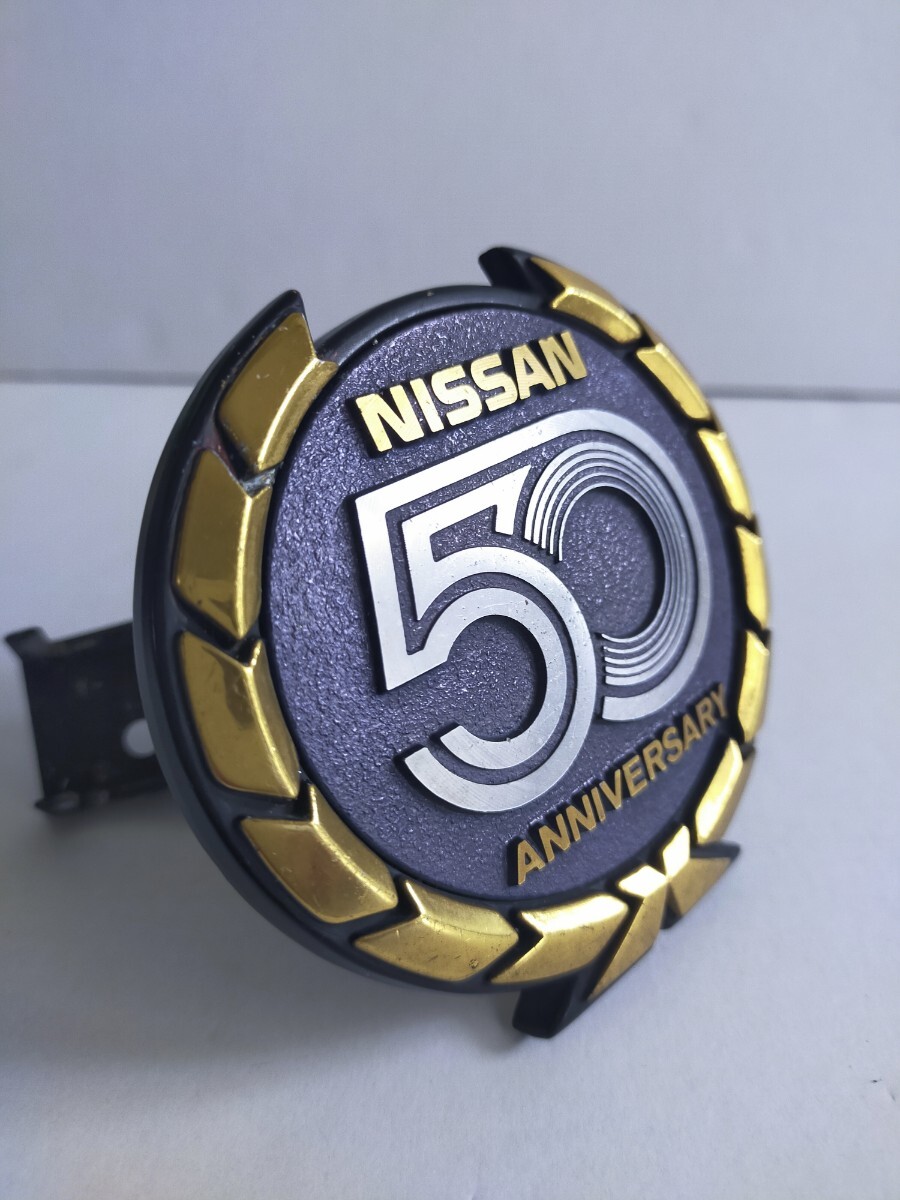 NISSAN 50th ANNIVERSARY 日産50周年 エンブレム 　ニッサン　日産　金属　