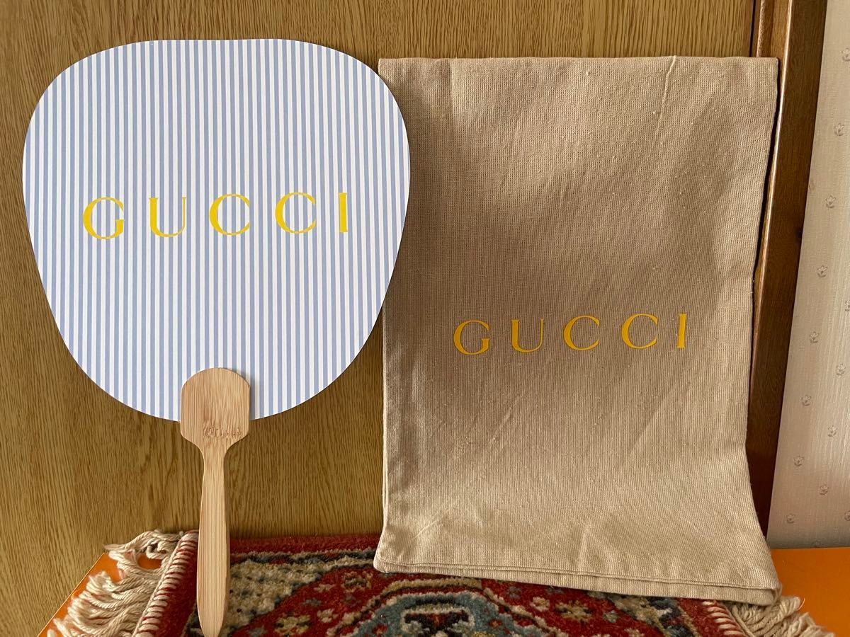 GUCCI グッチ ノベルティ 非売品 うちわ ブランド カバー付き