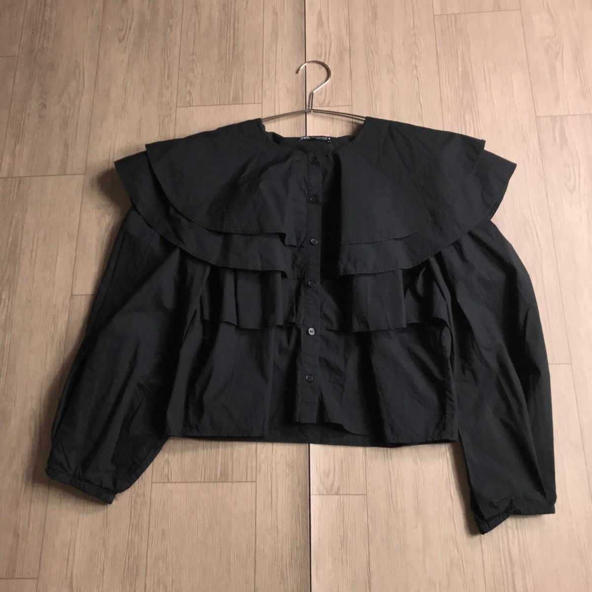 100円スタート○ ZARA ザラ　おしゃれデザイン　ノーカラー ブラウス_画像1