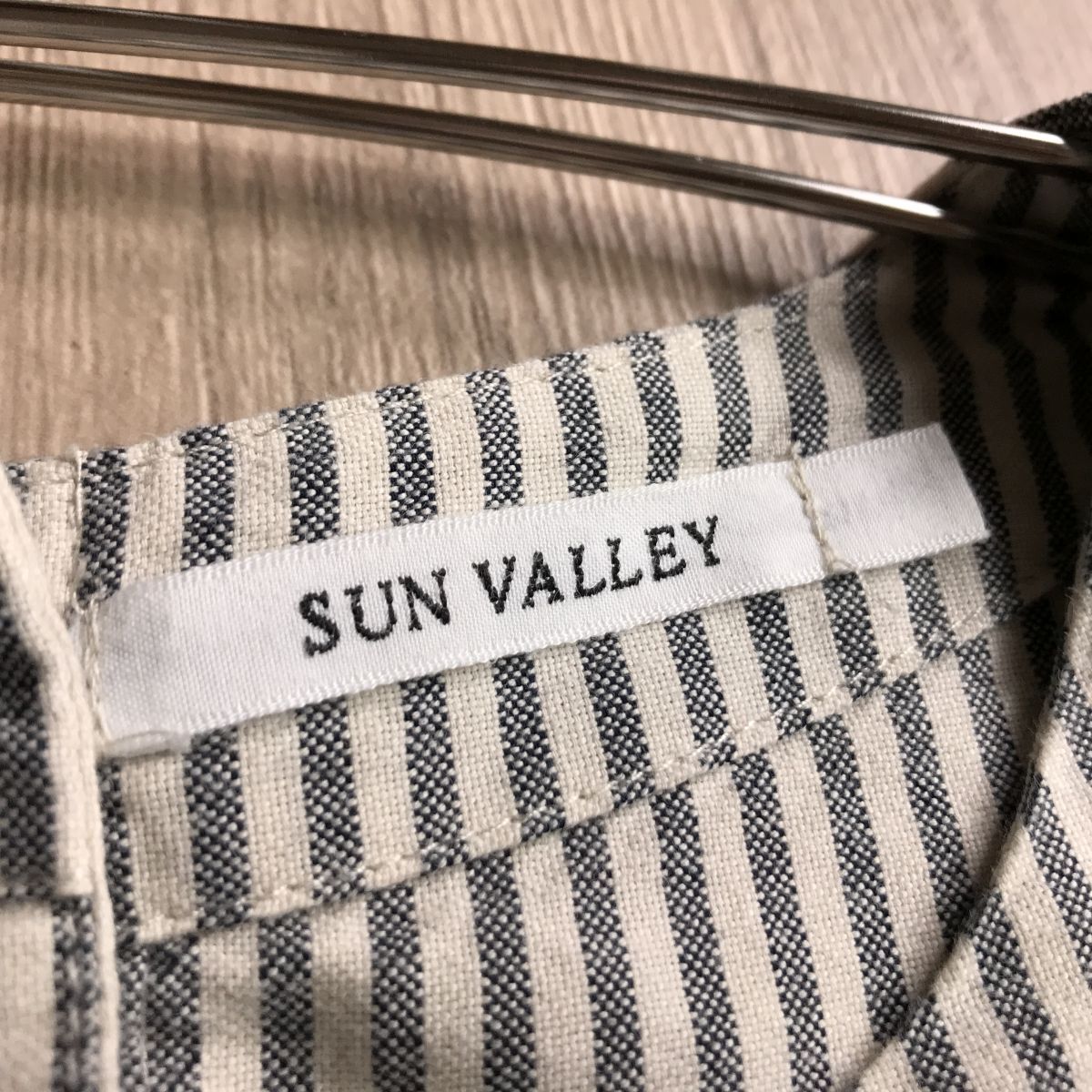 100円スタート○ sun valley サンバレー　シンプル　ストライプ　ブラウス_画像5