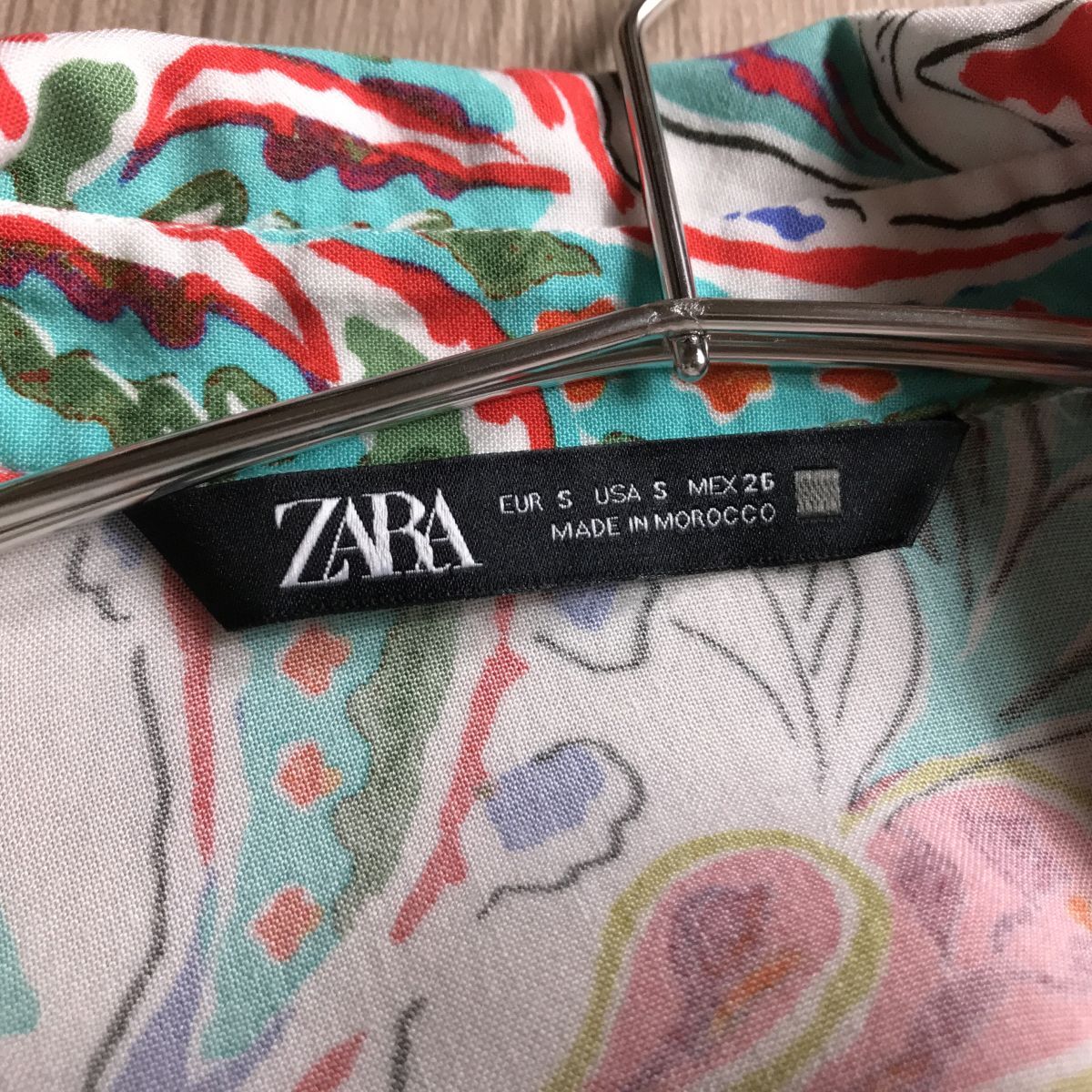 100円スタート○ ZARA ザラ　おしゃれデザイン　レーヨン100 ブラウス　総柄_画像6