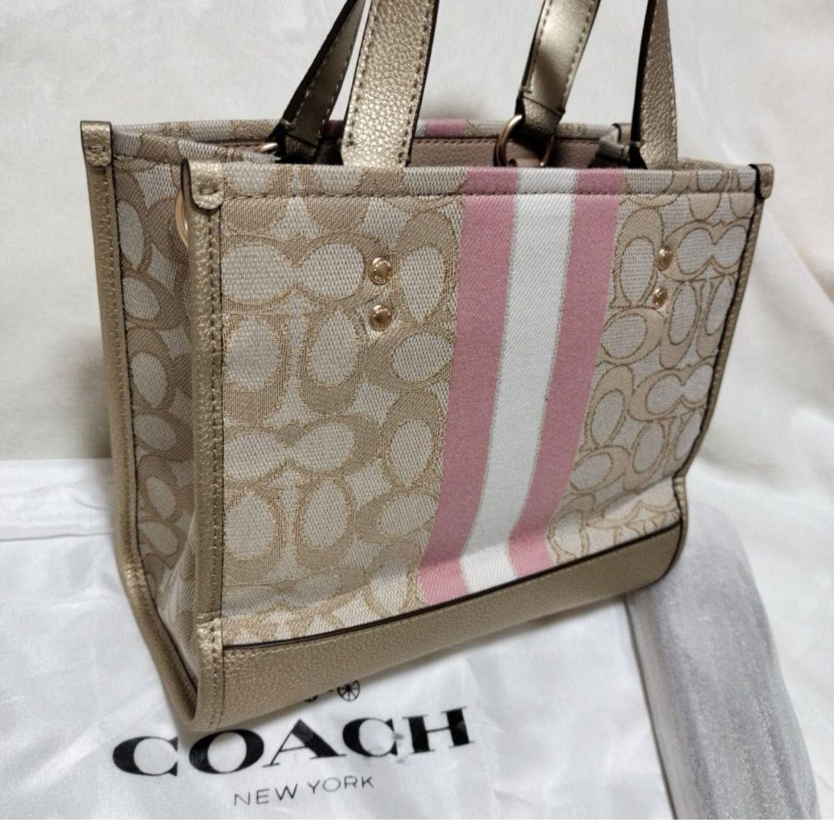 COACH デンプシートート シグネチャー