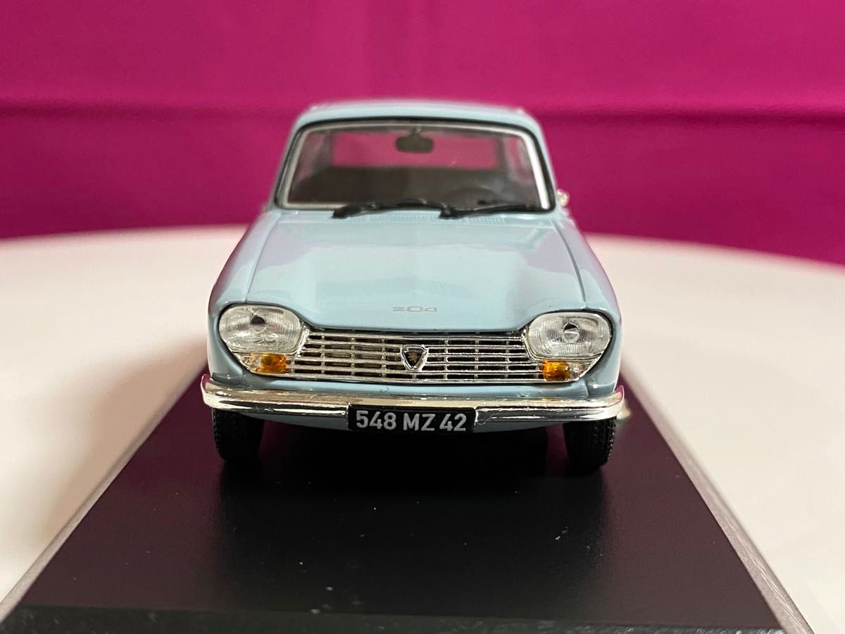 【PEUGEOT Collection】プジョーPEUGEOT 204 BERLINE 1965 1/43