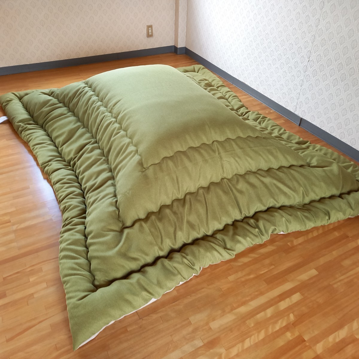  супер водоотталкивающая отделка котацу futon большой размер прямоугольный толстый ткань использование котацу ватное одеяло чистый безопасность сделано в Японии ( пуховый футон . futon матрас футон подушка ) выставляется.. зеленый 