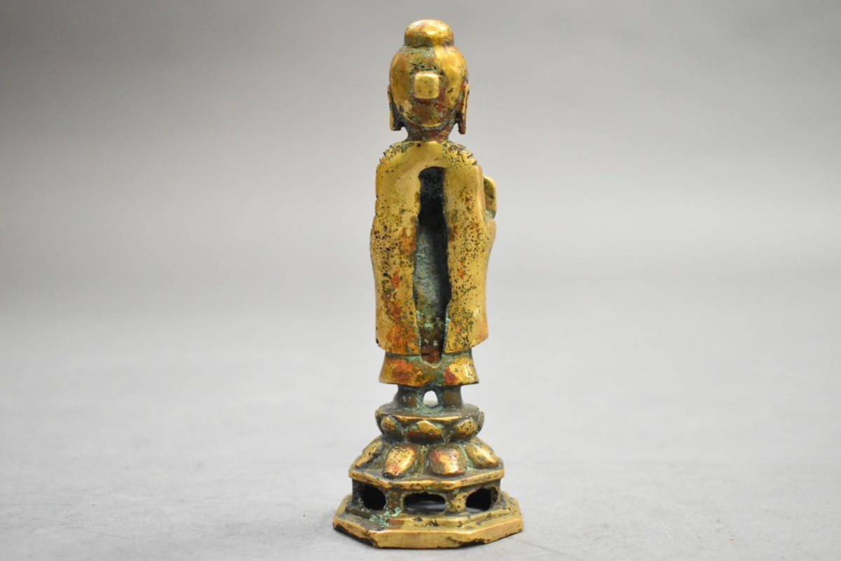 【英】A496 時代 銅鍍金統一新羅仏立像 仏教美術 中国 朝鮮 銅製 銅器 佛像 置物 骨董品 美術品 古美術 時代品 古玩_画像3
