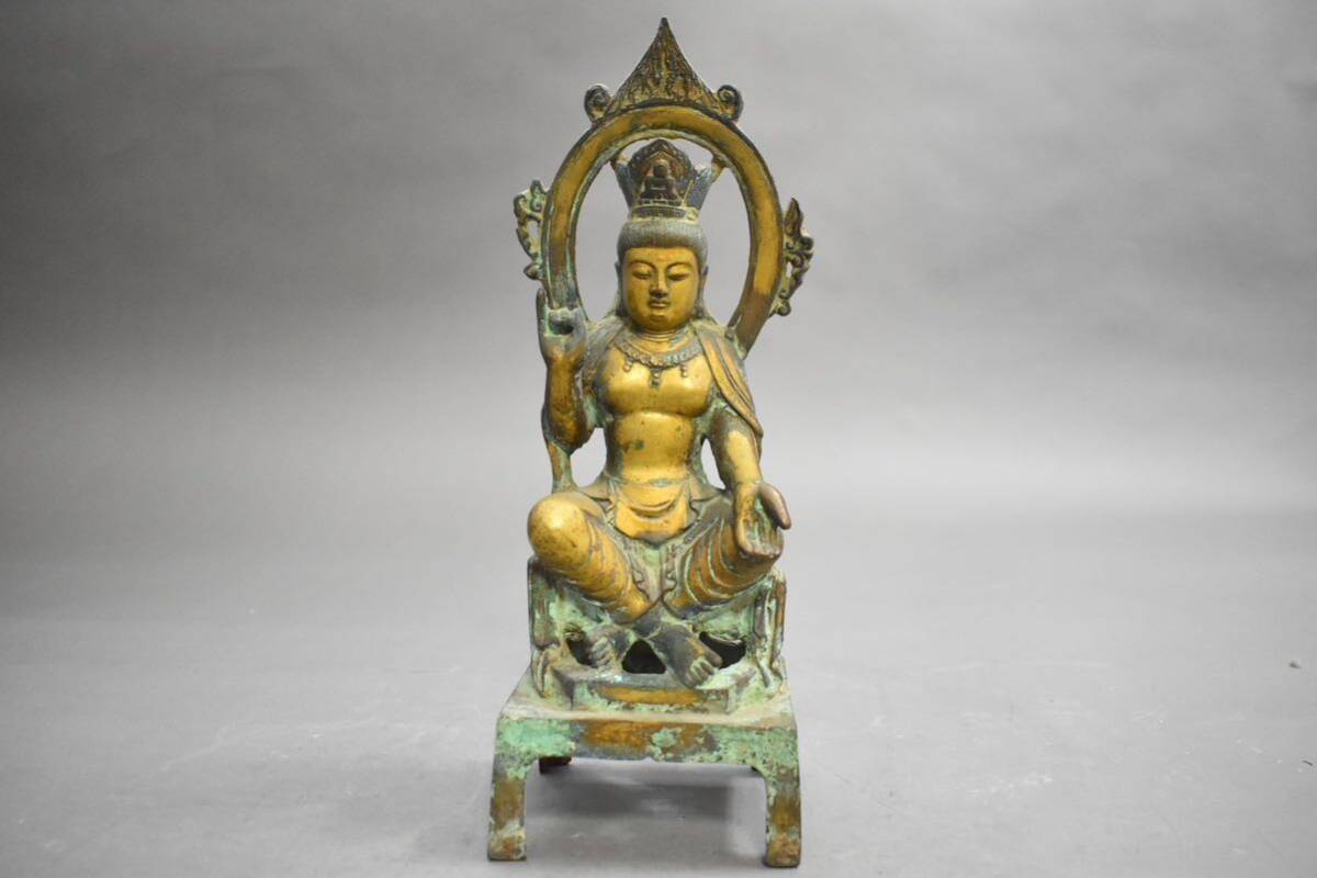 【英】A545 時代 銅鍍金観音坐像 仏教美術 中国 朝鮮 銅製 銅器 仏像 置物 骨董品 美術品 古美術 時代品 古玩_画像1