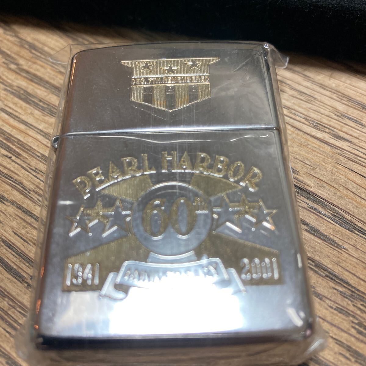 【未着火】ZIPPO PEARL HARBOR 60th ジッポー パールハーバー 真珠湾 60周年 シルバー オイルライター 喫煙具 限定品_画像2