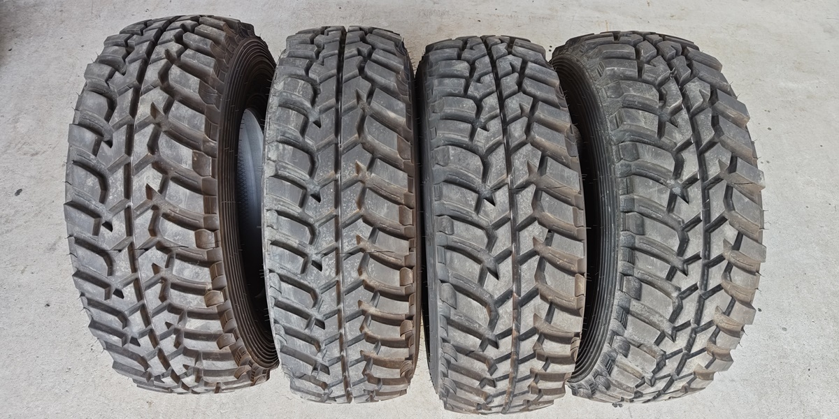 山口)【送料別途】ダンロップ グラントレックMT2 265/70R16 112Q 2021年製 中古 4本セット ▲C240316N01 MC16C_画像1