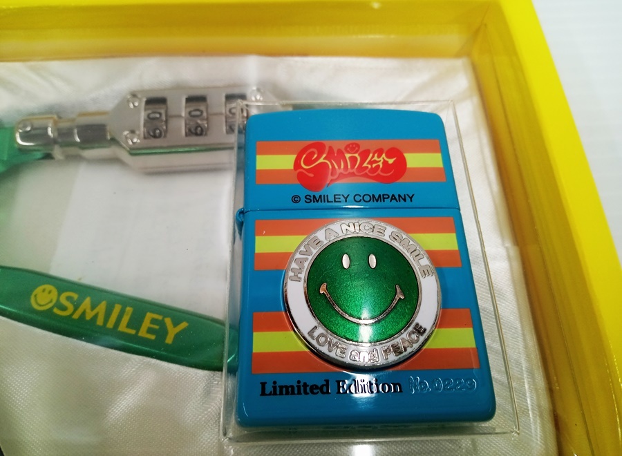 下松)【美品/限定品】 SMILEY スマイリー 七宝メタル ZIPPO ジッポー オイルライター カラビナ付 ◆N2403036 MC12A_画像3