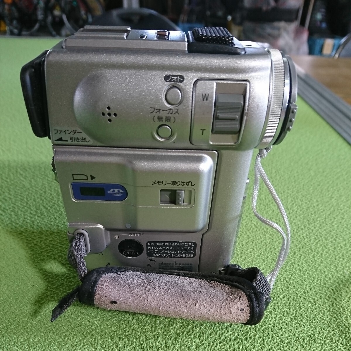 SONY DCR-PC3 ビデオカメラ 現状販売品 ジャンク品_画像4