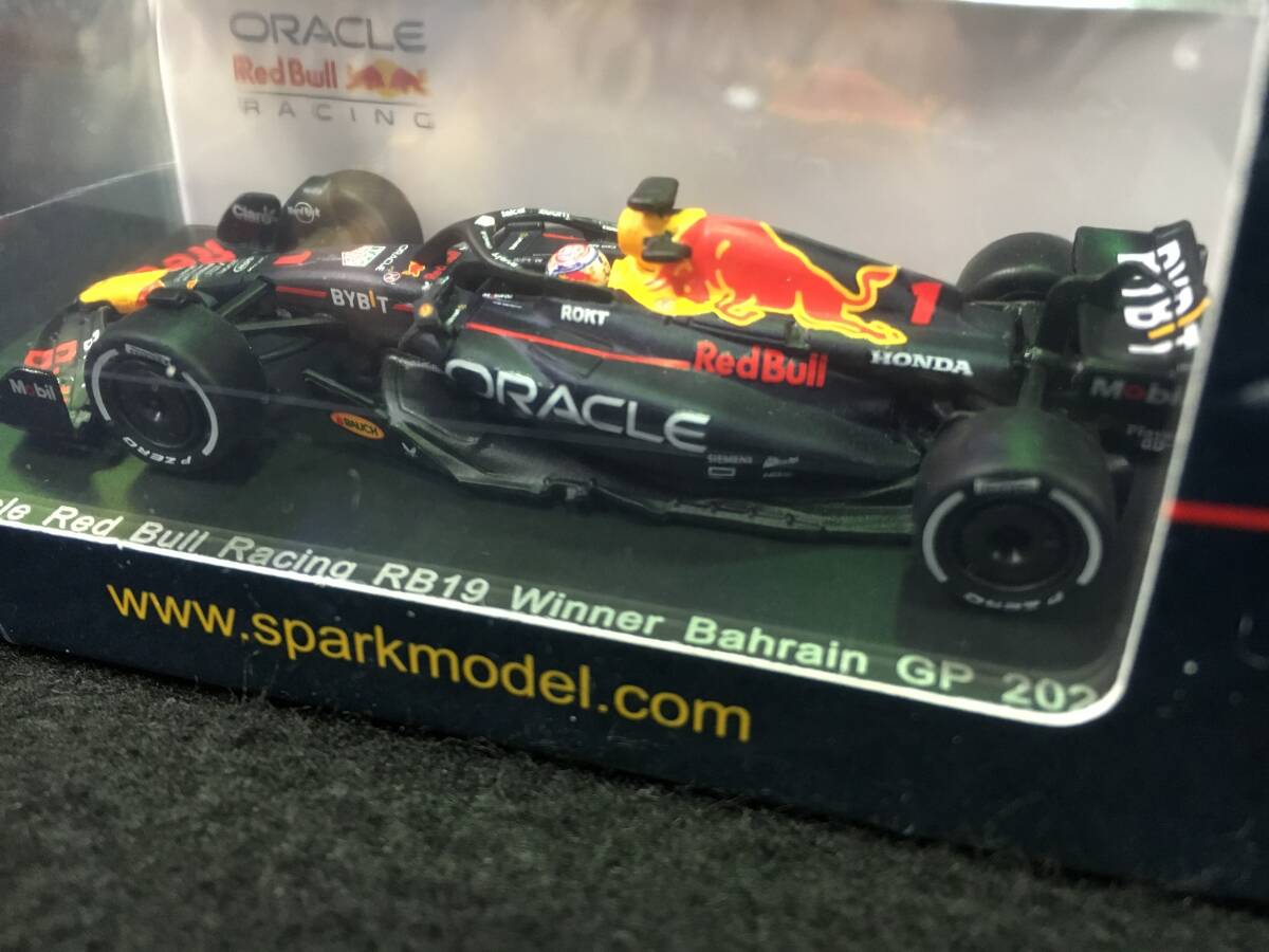 ●新品未開封●Ｙ287●スパーク 1/64 オラクル レッドブル レーシング RB19 2023 F1 #1 M.フェルスタッペン の画像3