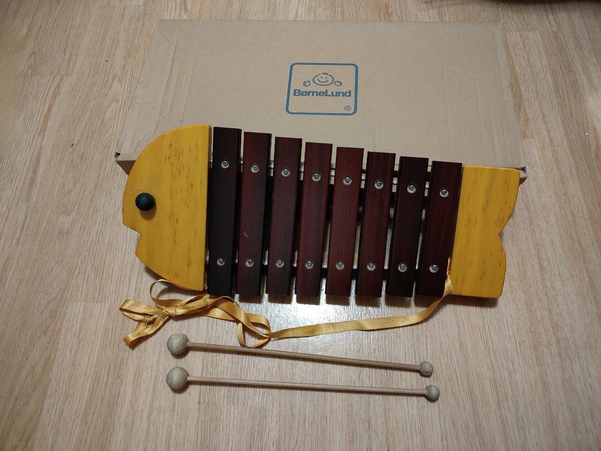 bo- flannel ndoBorneLund.... xylophone 