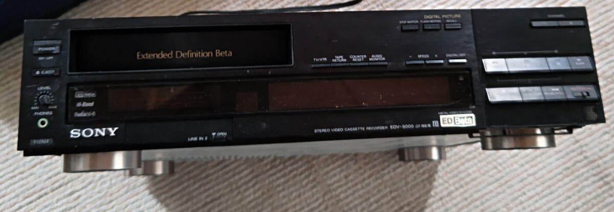 送料無料　SONY EDV-5000 ED Beta　βカセットデッキ　カセットテーププレイヤー　 ジャンク品　取扱説明書 リモコン　ソニー 昭和レトロ_画像2