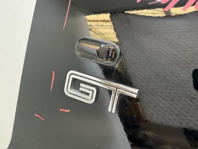 ★ フォード マスタング V8 GT クーペ 06年 4.6L T82 右フロントフェンダー (在庫(kù)No:A37323) (7556)