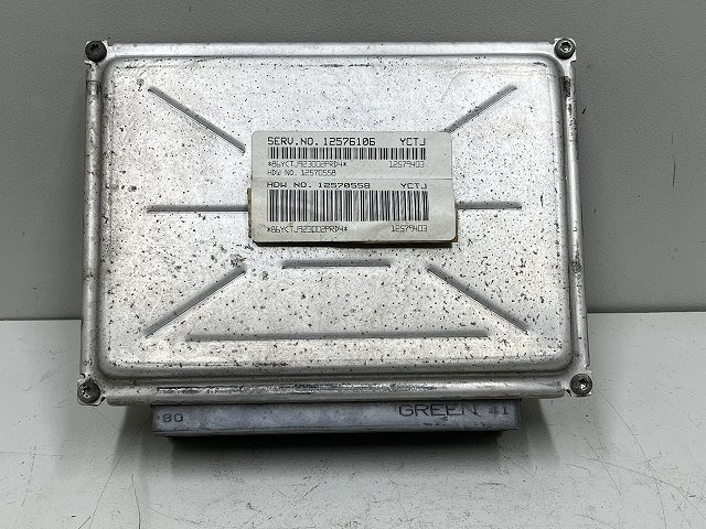 キャデラック エスカレード 03年 GMT800 6.0L 4WD エンジンコンピューター 12576106 (在庫No:516825) (7491)_画像1