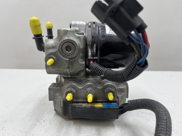 * Chrysler Jeep Cherokee XJ 93 year 7MX ABS actuator /ABS unit 52008249 ( stock No:51883)