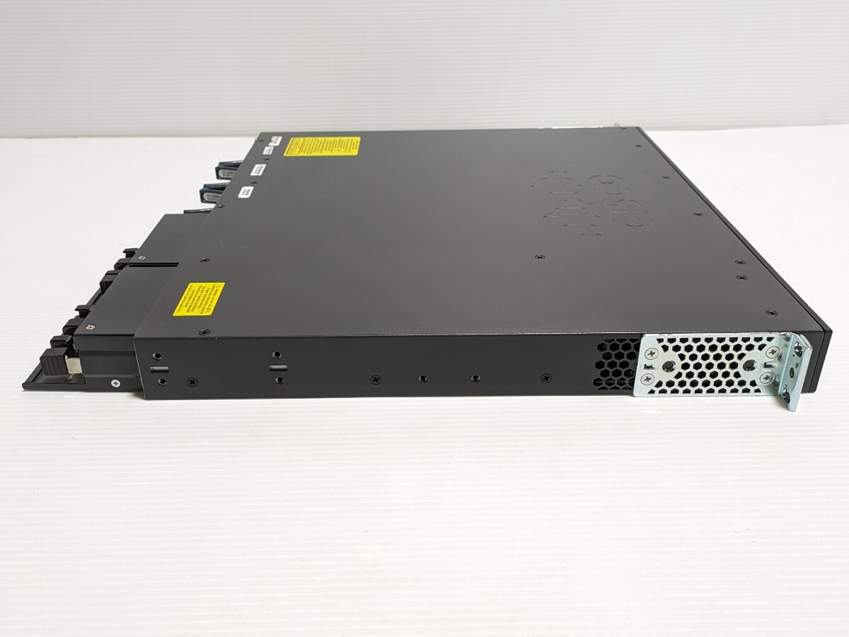  Cisco シスコ　Catalyst 3650 シリーズ　 イーサネットハブ　Catalyst 3650 48 PoE+ 2X10G WS-C3650-48PD　　　　_画像5