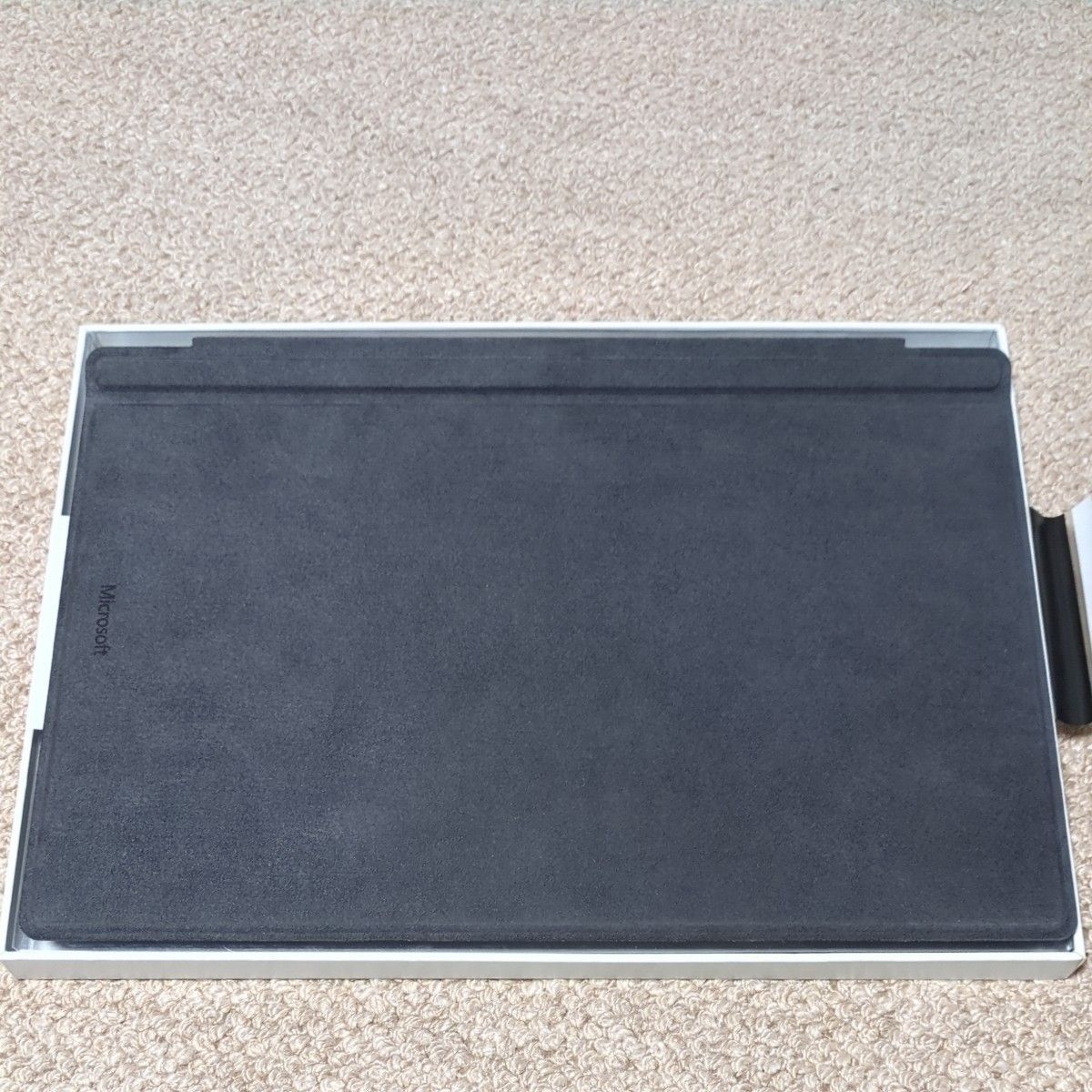 Surface Pro タイプ カバー FMM-00019 （ブラック） キーボード_画像4