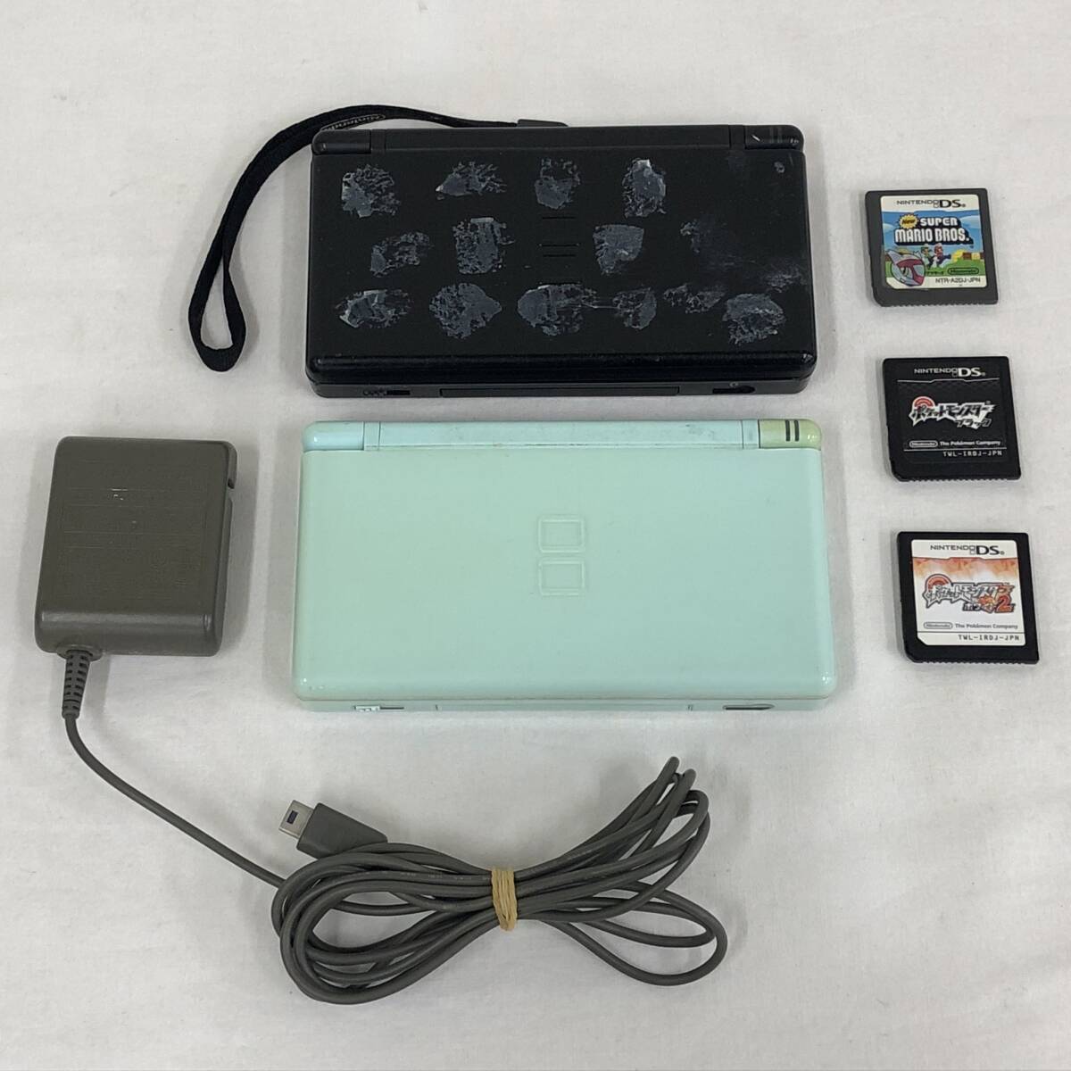 LA005329(041)-318/IY0【名古屋】Nintendo ニンテンドー DS Lite USG-001 ゲーム機 2点 / ソフト 3点_画像1