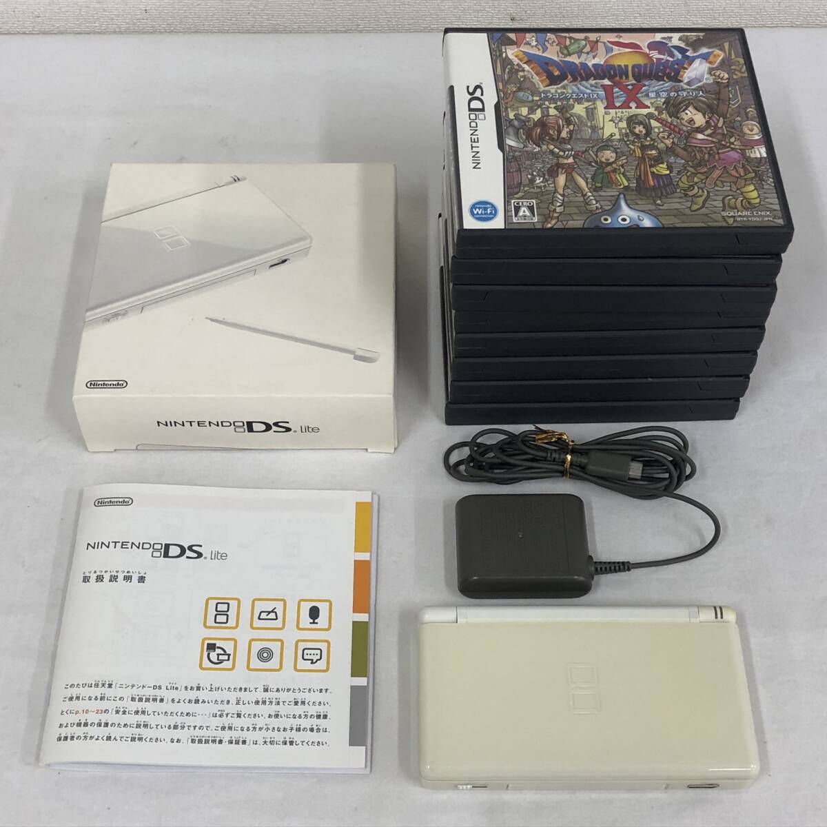 LA018124(042)-335/KK3000【名古屋】Nintendo ニンテンドー DS Lite USG-001 ゲーム機 / ソフト 8点_画像1