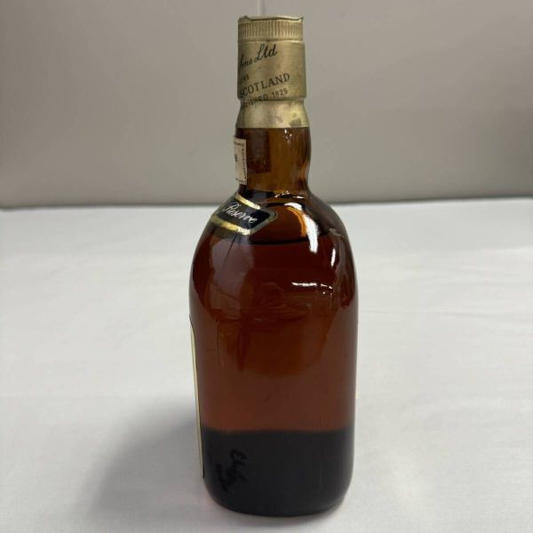 B858(041)-109/HK3000【千葉】酒 BELL'S 20 YEARS OLD Royal Reserve BLENDED SCOTCH WHISKY ベルズ 20年 ウイスキー 43％ 760mlの画像2