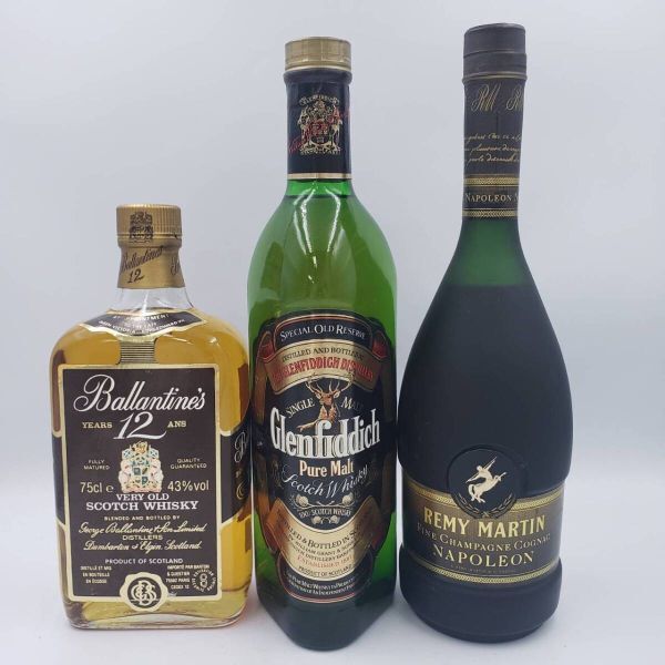 M5308(035)-539/AT6000【千葉】酒 ※同梱不可 ３本まとめ Ballantine's 12年 バランタイン/Glenfiddich グレンフィディック/REMY MARTINの画像1