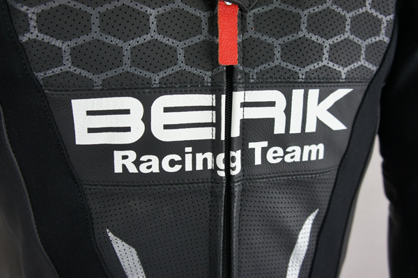 MFJ公認モデル 新規格対応 BERIK ベリック ハイグレード レーシングスーツ 329 BLACK 52サイズ XL相当 展示品 美品_画像7