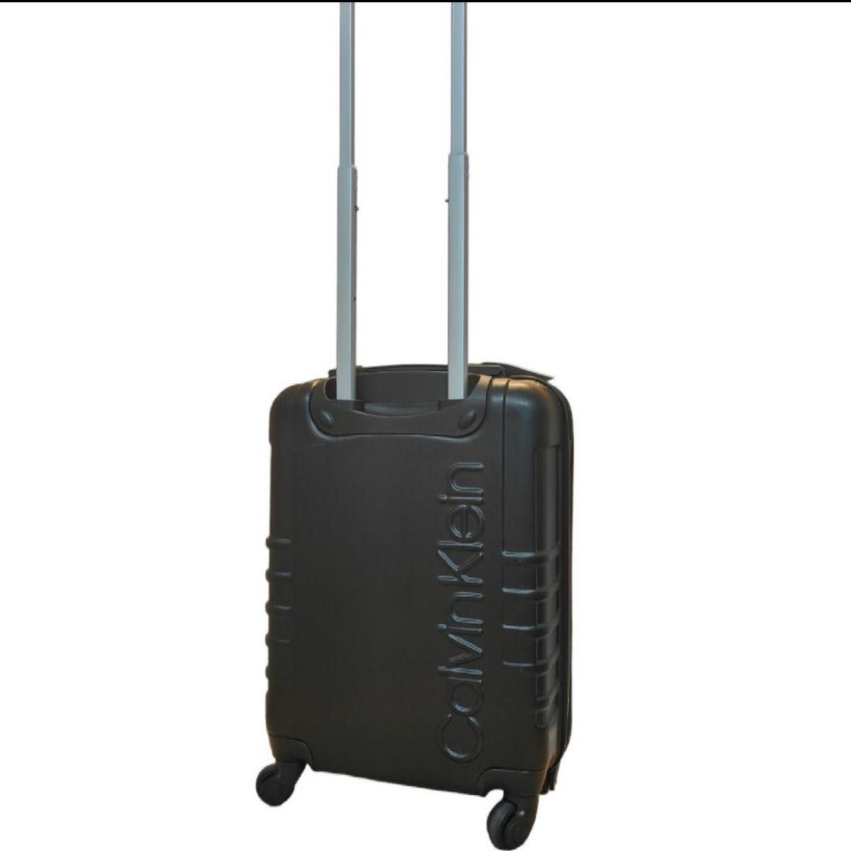 海外限定　カルバンクライン　Calvin Klein 機内持ち込み可　 キャリーケース キャリーバッグ スーツケース　デカロゴ　