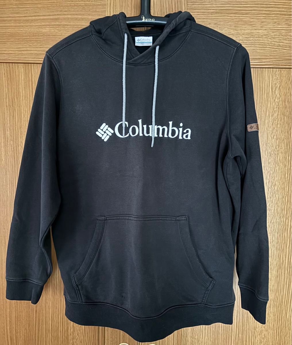 Columbia コロンビア パーカー 黒 XLサイズ ロゴ刺繍