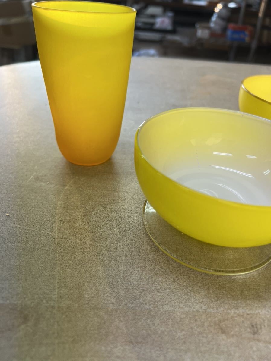 FJ0728 黄色のガラス食器まとめ 小皿 取り皿 コップ イエロー ガラスの画像3