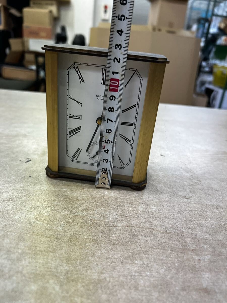 FJ0720 KIENZLE キンツレー 時計 置き時計 アンティーク クオーツ quartz 2針 レトロ 動作確認済み コレクション インテリア ドイツ製の画像2