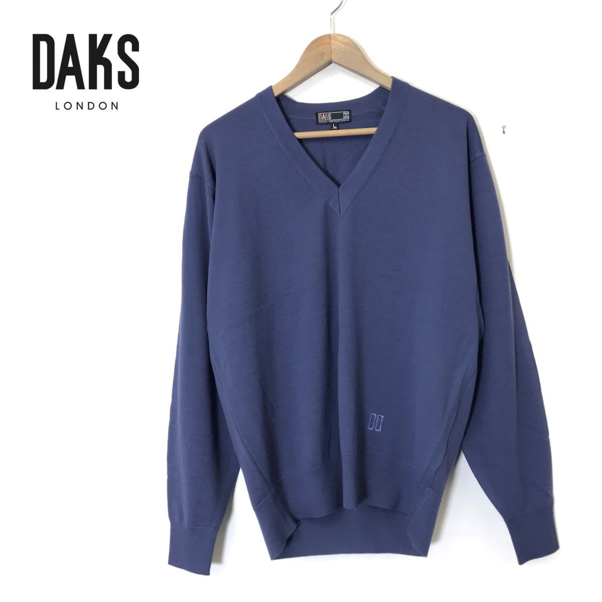 M303-N◆美品◆old DAKS ダックス 長袖セーター ニット Vネック ロゴ刺繍 ハイゲージ ◆sizeL ブルーパープル ウール100_画像1