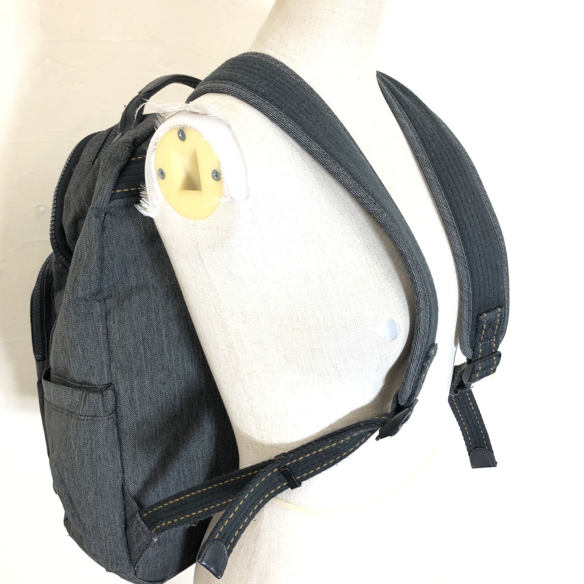 M440-F-N◆ kiplinq キプリング バックパック リュックサック 鞄 バッグ ロゴパッチ ◆ size FREE ブラック ユニセックス_画像4