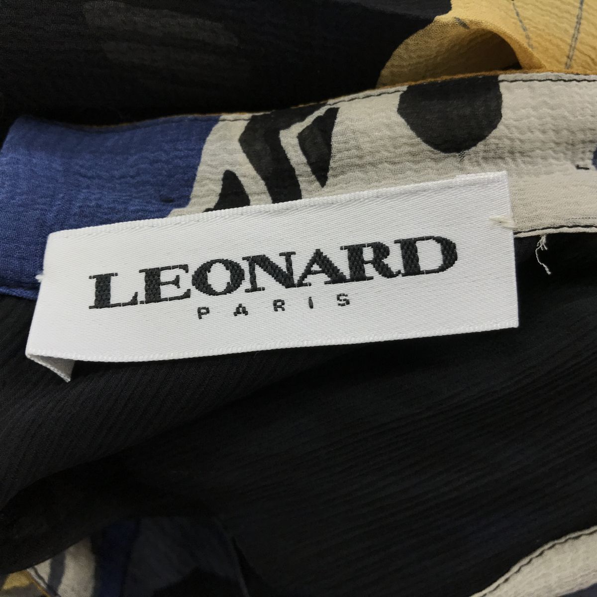 M1367-D◆ LEONARD レオナール ノースリーブワンピース ロング 装飾 プリーツ シアー ◆ size38 マルチカラー 総柄 花 プリント シルク100_画像8