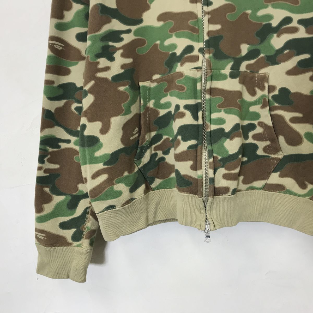 M1336-D◆ A BATHING APE アベイシングエイプ パーカー フルジップ フーディー ストリート◆sizeS カーキ系 カモフラ コットン100_画像4