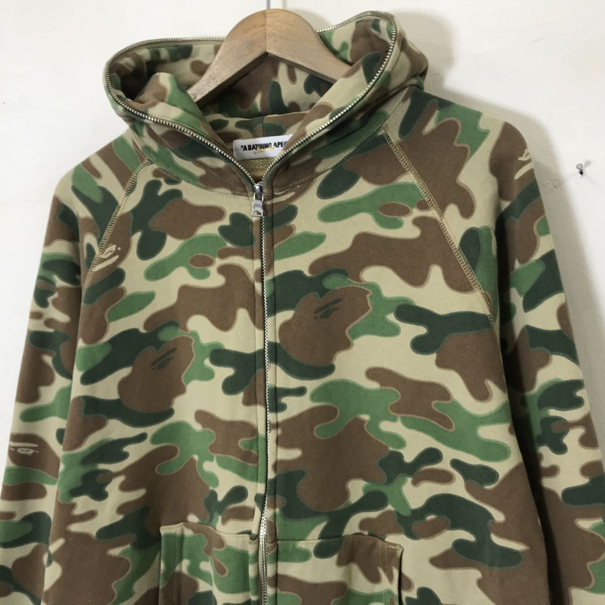 M1336-D◆ A BATHING APE アベイシングエイプ パーカー フルジップ フーディー ストリート◆sizeS カーキ系 カモフラ コットン100_画像5